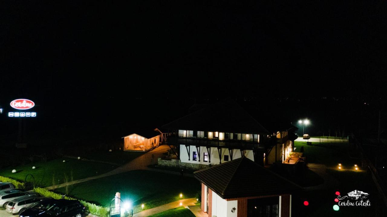 Cerdac Cotesti Golestii de Sus Extérieur photo
